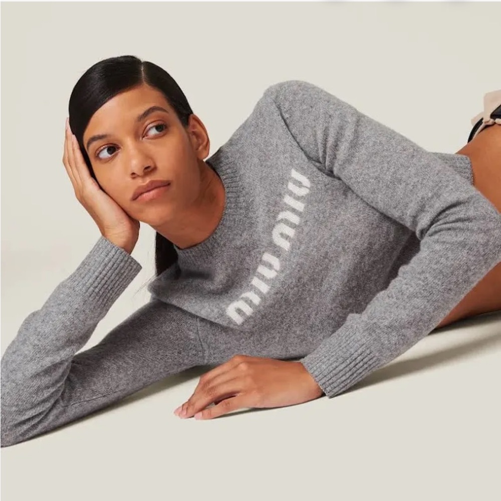 Miu Miu Cashmere Gray Crew Neck Sweater.. 100% Wool